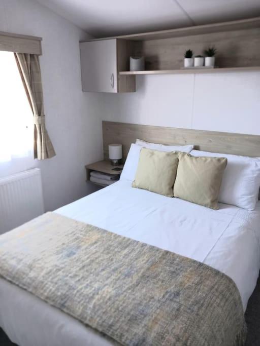 Sea Breeze, Modern, Cosy Holiday Home Haverigg 외부 사진